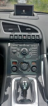 PEUGEOT 3008 4x4 HYBRID 2,0HDi r.v.2013,naj:107tkm,DOHODA - 10