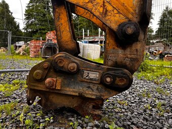 Komatsu WB 93 r - 10