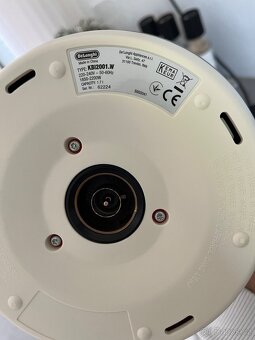 Rychlovarná konvice Delonghi Distinta Flair KBI2001.W - 10