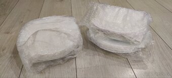 Sada bílých talířů - 10