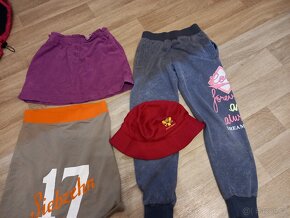 Oblečení vel.122/128,134,bunda,pláštěnka,23 ks - 10