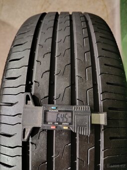 4ks nove letni 215/55/17 continental - 10
