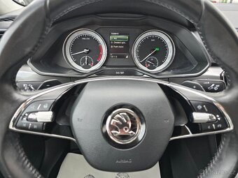SUPERB 3 2,0TSI 200kW 4x4 DSG STYLE WEBASTO KAMERA NAVI -DPH - 10