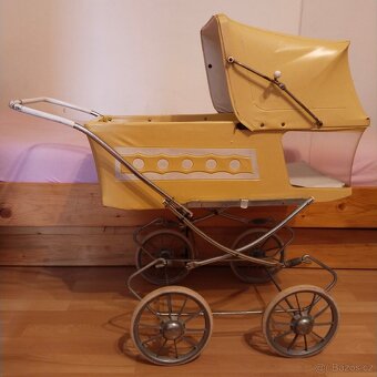 Kočárky a kárka pro panenky - 10