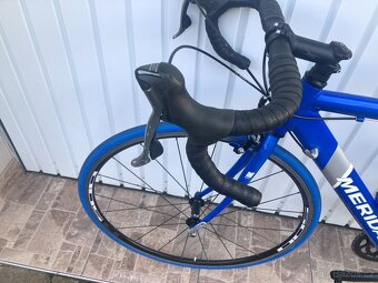 LEVNÉ SILNIČNÍ KOLO MERIDA - 10