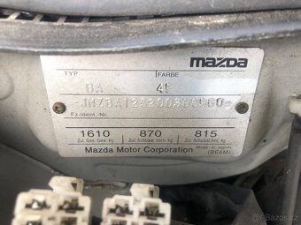 Mazda 323 1.5i sedan rok 1995 - 10