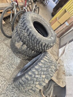 KUMHO VENTURE M/T 33 12,5 r15 - 10