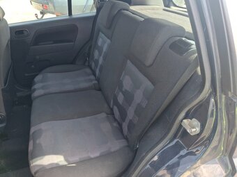 Ford Fusion 1,4i - 10