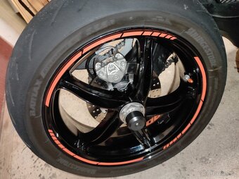 KTM 1290 SUPER DUKE R - 10