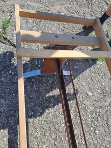 chromovaný stavitelný konferenční stolek - 10