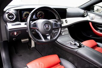 Mercedes-Benz E 300 Coupé - 10