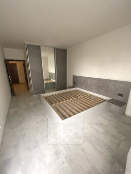 Pronájem bytu 3+kk/2xB/PS, Praha 10 - ul.Kryšpínova - 10
