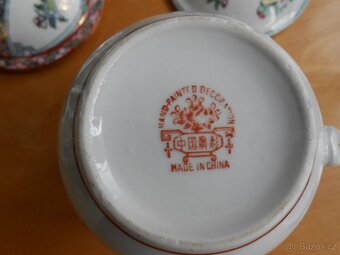 Starý čínský porcelán 11kusů - jedna špička víčka přilepená - 10