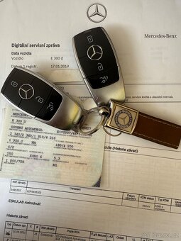 E 300d Coupe AMG - 10