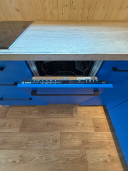 Nový, kompletně zařízený hausbot se stáním na Ždáni - 10