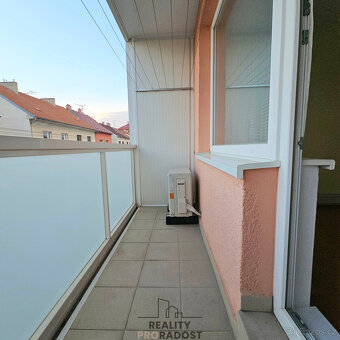 Prodej bytu 2+1, 66 m2 s lodžií a klimatizací - ul. G. Preis - 10
