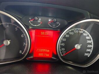 Prostorný Ford Galaxy 2009, benzín, servisovaný,bez investic - 10