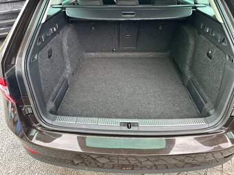 ŠKODA SUPERB KOMBI 2.0 TDI 140KW STYLE - 10