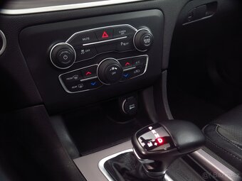 Dodge Charger 3.6 V6 - DPH - SRT vzhled - 10