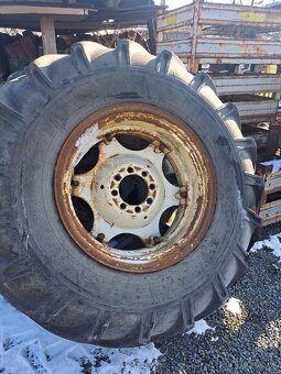 Kola zadní zetor uřI - 10