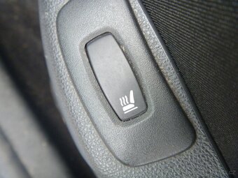 Renault Captur 1.2i 87kW PŮVOD CZ 1.MAJITEL - 10