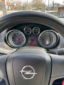 Opel insignia sport tourer 96kw - 10