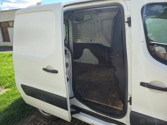 Vymenim Peugeot partner 1.6hdi STK 7/26 - 10