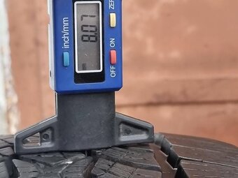Zimní Debica 215/55/16 - 10