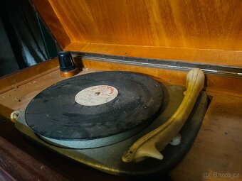 Televize tesla - soubor rádií , gramorádio - 10