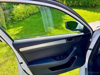 Škoda Superb, 2,0TDI,DSG,NAVI,serviska - 10