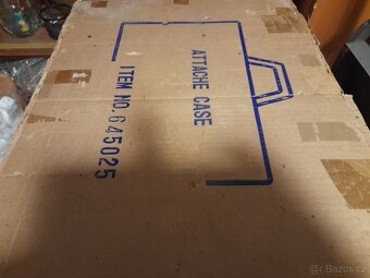 Prodám attache kufřík nový z 80.let nepoužitý - 10