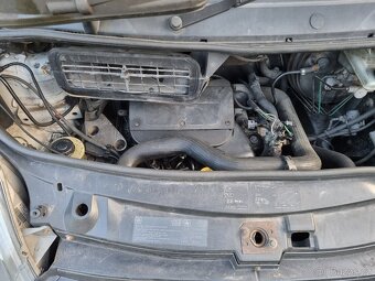 Opel Vivaro 1.9 - 10