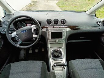 Ford Galaxy 2.0 103 kW, 2006, 7 míst - 10
