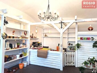 Pronájem komerčního prostoru 30 m2 u místeckého náměstí, uli - 10