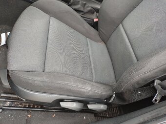 BMW 1 116i E87 2005 85kW - DILY z VOZů - 10