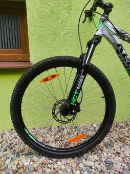 Značkové horské kolo KELLYS 27,5"/15,5" Hydraulic. disc - 10
