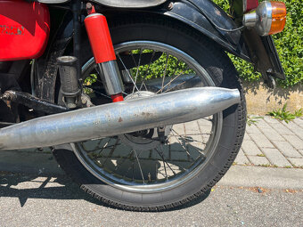 Jawa 250/590 Californian III - 10