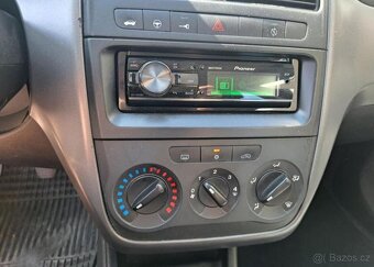 Fiat Grande Punto 1,2 i benzín manuál 51 kw - 10