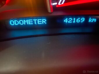 Prodám Corvette C6 R437 motor 6.2 V8 437 koní eu verze r.v 0 - 10