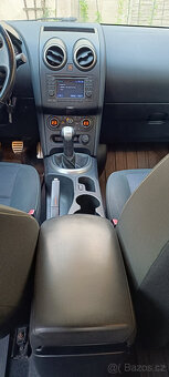 QASHQAI 1,6i - 10