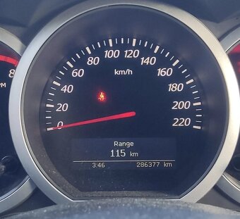 Suzuki Grand Vitara 2.4 - 10
