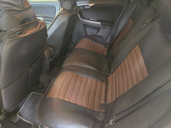 Volvo XC60 2,4d 150kW - 10