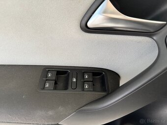 Volkswagen Polo 1,2 CROSS,SERVISKA - 10