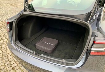 Tesla Model 3 Performance/Dual Motor/AWD/377 kW/2019 - 10