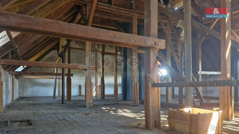 Prodej výrobního zemědělského objektu, 1708 m², Javorník - 10