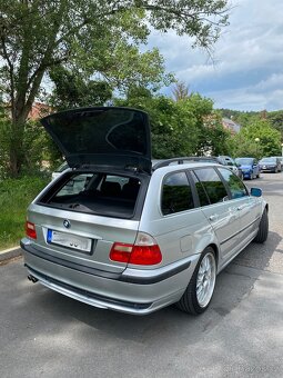 BMW e46 325i touring - 10