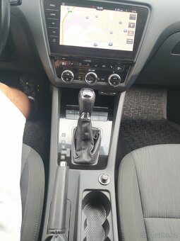 Prodám ŠKODA OCTAVIA 3 Facelift 1,6 TDI DSG, 85 kW - 10