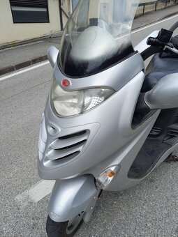 Kymco Grand Dink 125,  málo jetý - 10