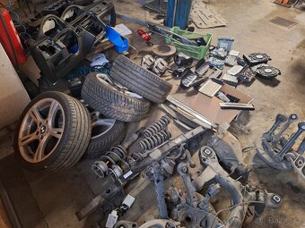 Díly BMW e91 330d 180kw - 10