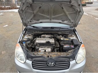 Hyundai Accent - 10